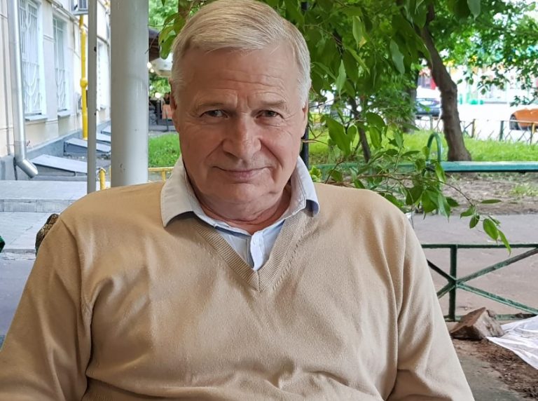 Після 40 років спільного життя я дуже спокійним тоном заявив дружині, що хочу подати на розлучення, тому що хочу бути вільним. Її реакція враzила мене.