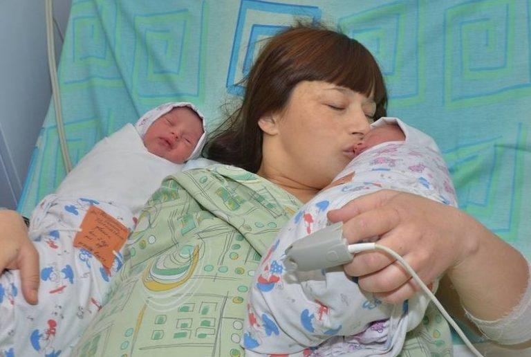 Юля наро дила четверту пару близнюків, але доля подарувала їй ще один сюрприз.