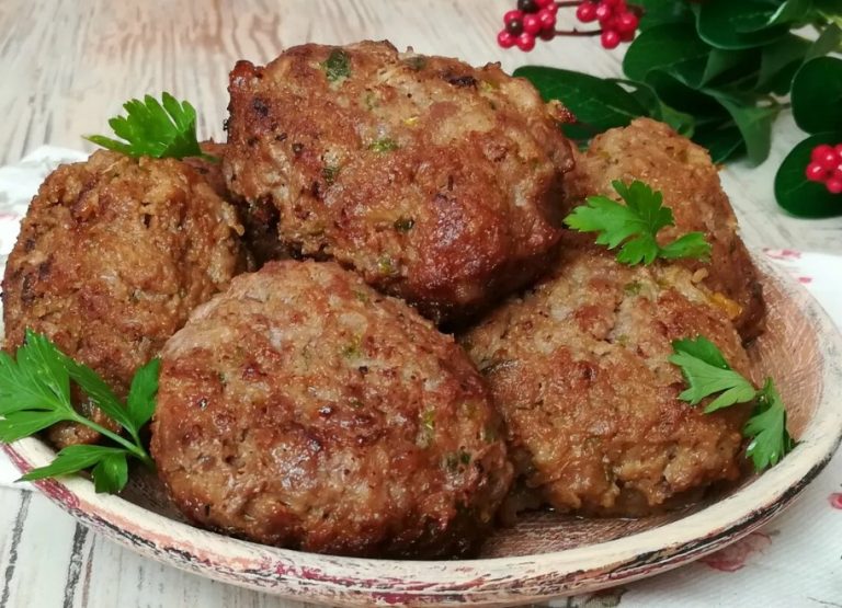 Я з дітьми тимчасово переїхала до мами. Все було добре до того, коли син хотів з’їсти другу котлету