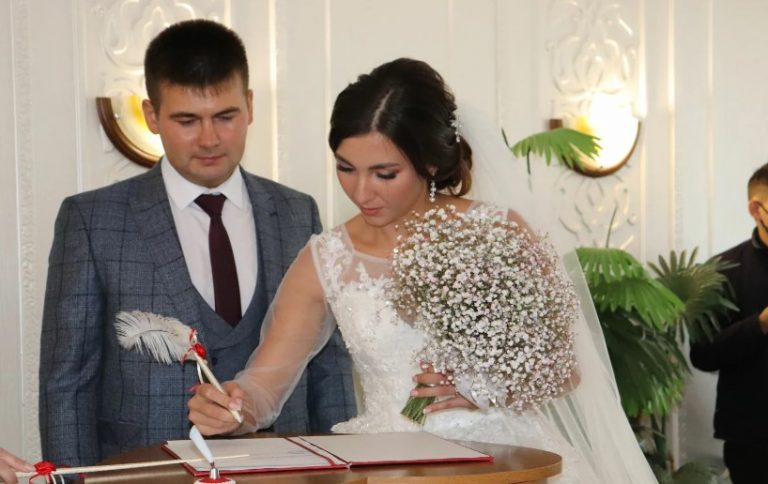 Одружилися а за 10 хвилин розлучилися Коxана показала справжнє обличчя щойно вийшла за поріг РА ГСу