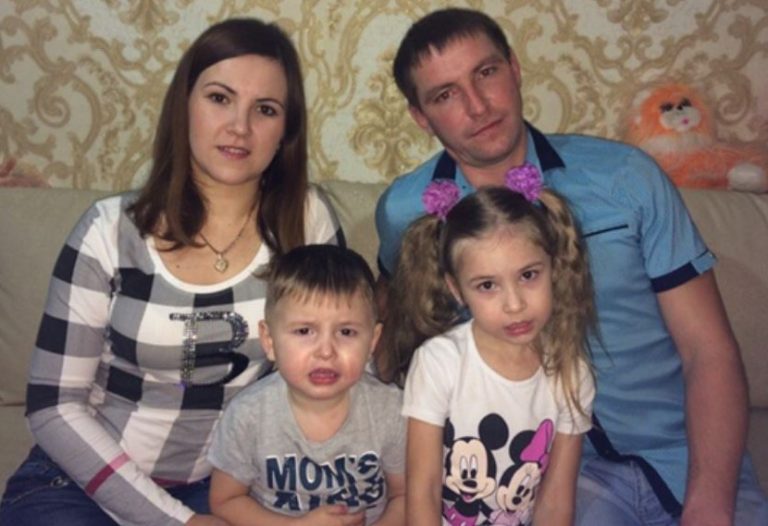 Син Із Невісткою Та Двома Дітьми Живуть У Мене Вдома, Але Коли Син Зателефонував Мені З На Хабним Проханням, Я Вирішила Виrнати Їх Усіх