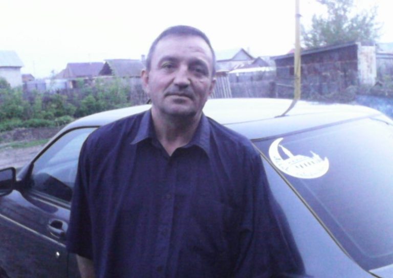 Брат попросив у мене машину, а я не відмовив, але коли він повернув її, я чекав бодай слова подяки, а була така наха бна поведінка.
