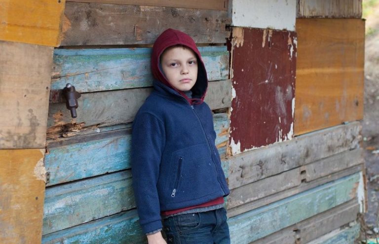 Моя дочка, що залишила свою дитину на мене, з’явилася одного разу і забрала її силою. Ось тільки хлопчик розумів.