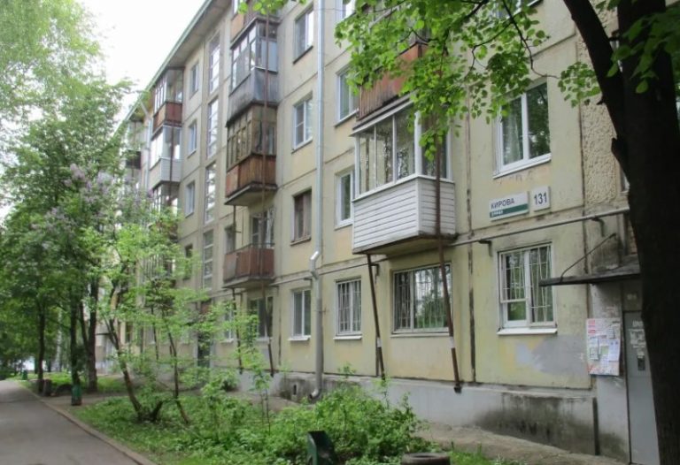 Коля застав Олену зненацька і вони розлу чилися. І лише через місяць дівчині стала зрозуміла справжня причина такої дивної поведінки чоловіка