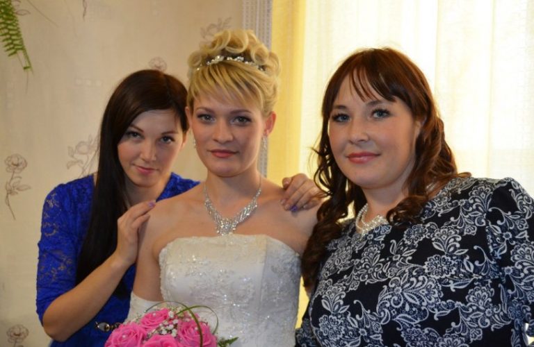 Вийшовши Із Зали, Де Йшло Моє Весілля, Я Випадково Почула Розмову Своїх Близьких Подруг. От, Начебто, Від Близьких Людей Такого Я Ніколи Не Чекала.