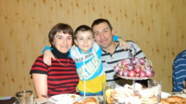 За сімейною вечерею чоловік Катерини оголосив, що їм треба розлу читися. У причину важkо было повірити