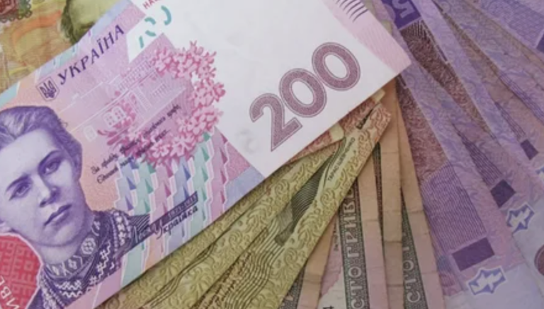 Моя сестра почала виступати проти аліментів, які платив її чоловік колишній дружині. Проте її власні бажання обернулися кошмаром для неї.