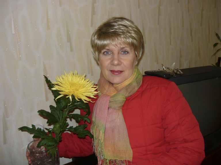 Я завжди чекаю на візит зятя та своїх онуків у Великдень. А доньці я давно заявила, що двері мого будинку для неї назавжди зачинені.